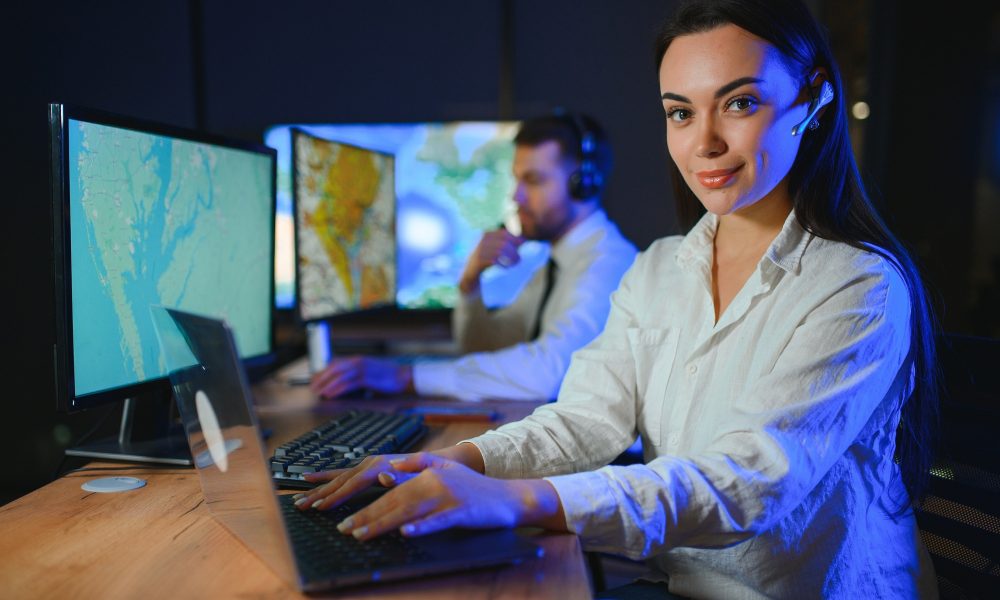 Dispatching support centers for freight transportation. Logistics and navigation of cargo delivery